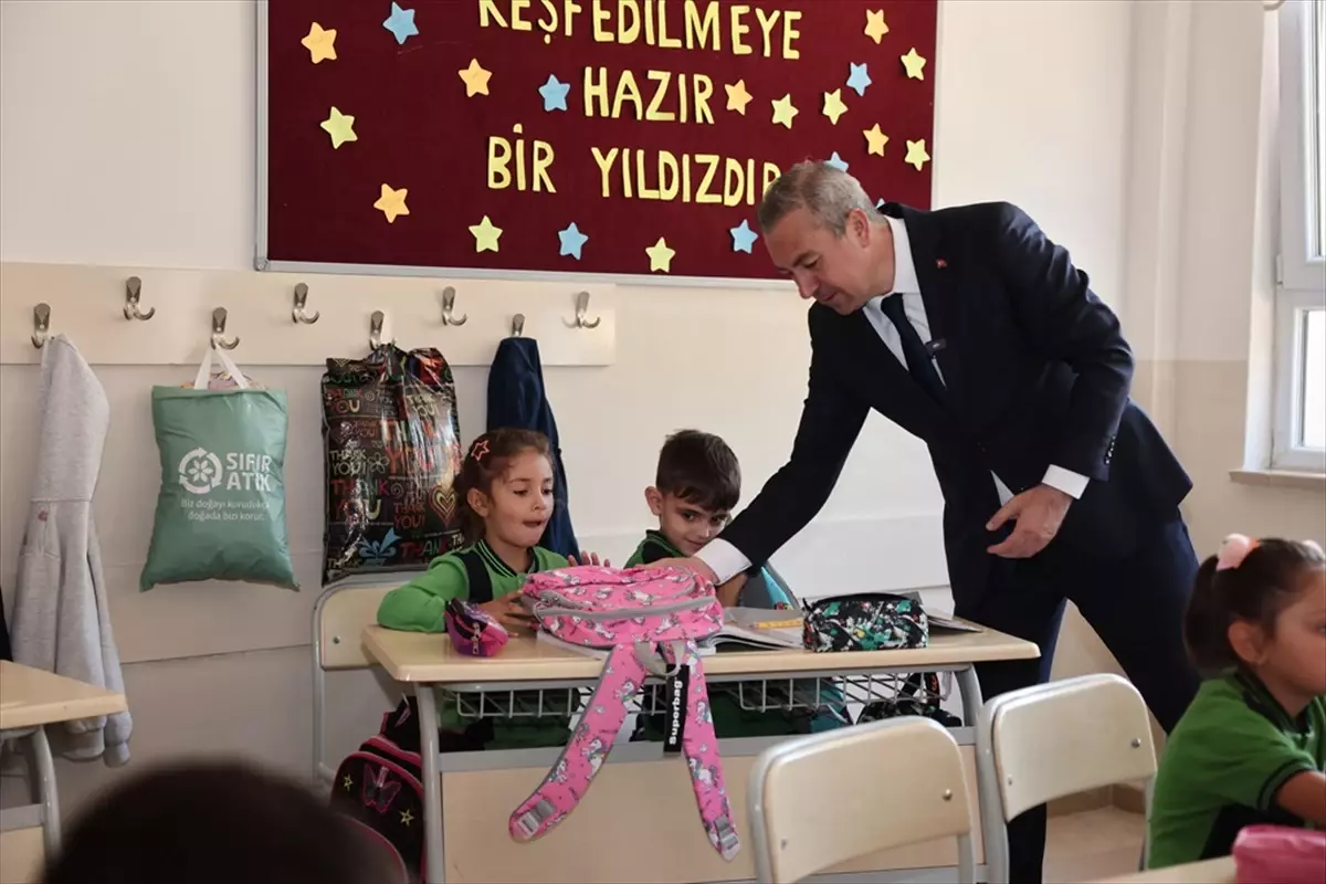 Sivas'tan Eğitime Kırtasiye Desteği