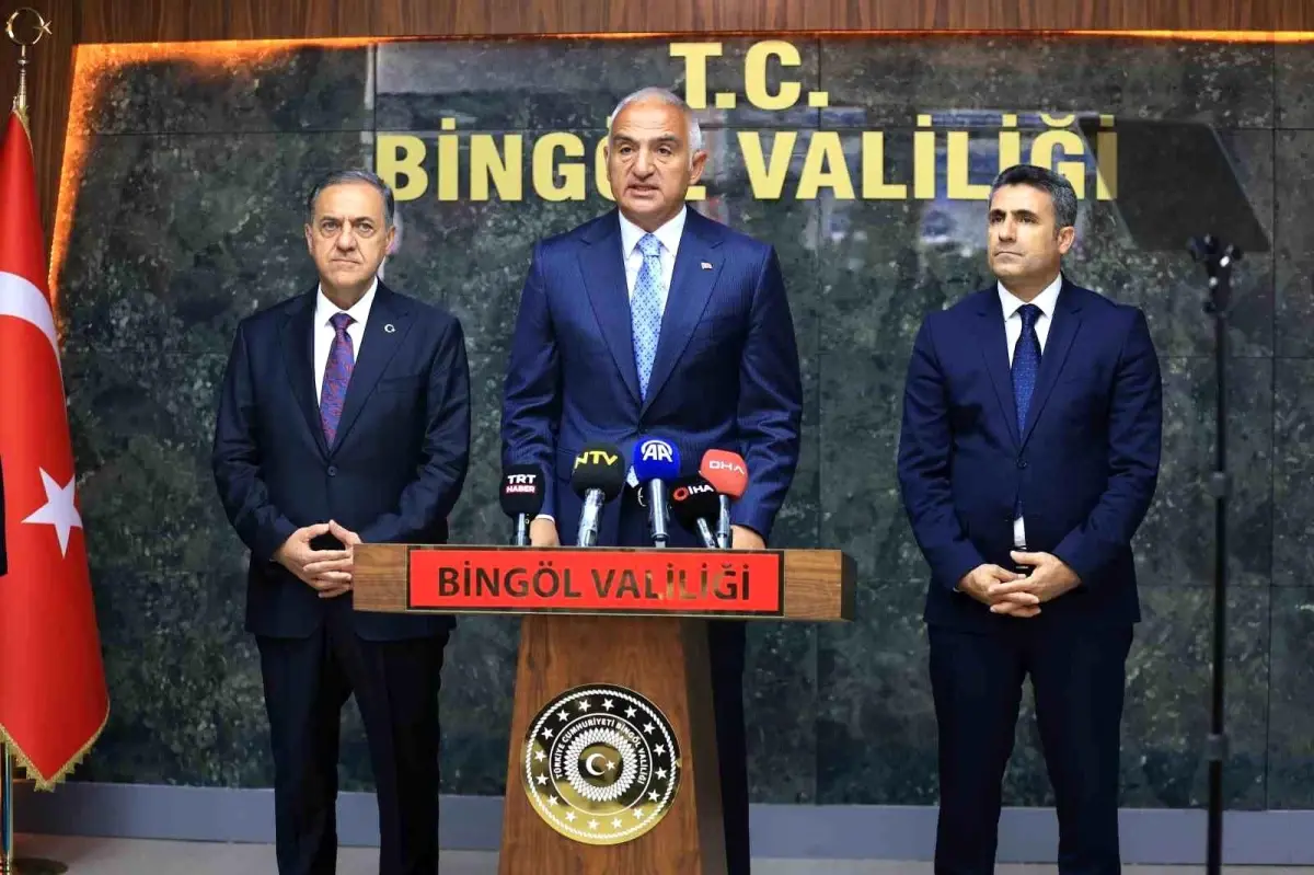 Bakan Ersoy: 'Turizm alanında da ülkemizde büyük bir devrim gerçekleştirip, turizmi ilk kez stratejik bir sektör ilan ettik'