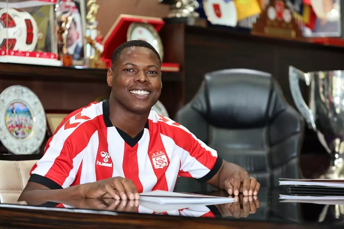 Sivasspor'dan Luan Campos Transferi