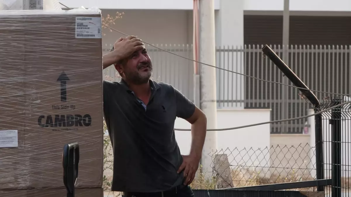 Antalya'da Depo Yangını: 300 Milyon TL Zarar