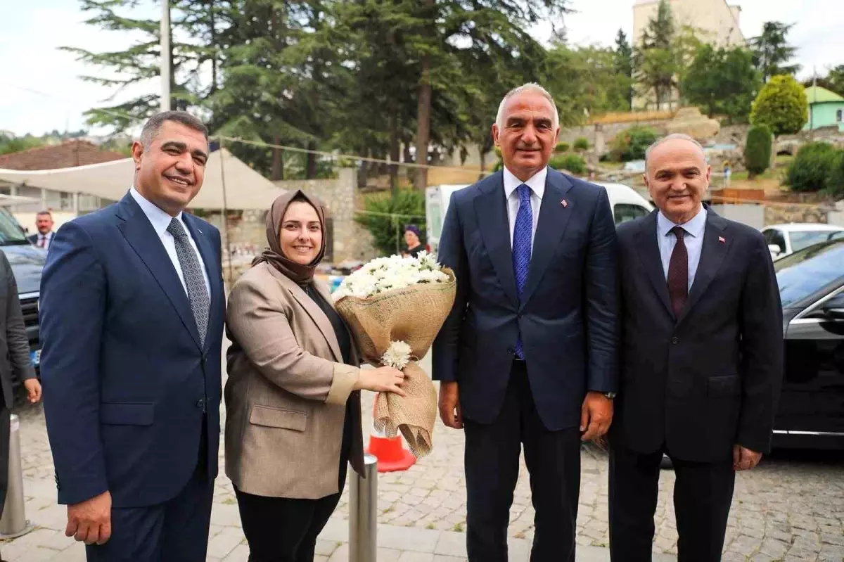 Bakan Ersoy, Konuralp Antik Kenti'ni Ziyaret Etti