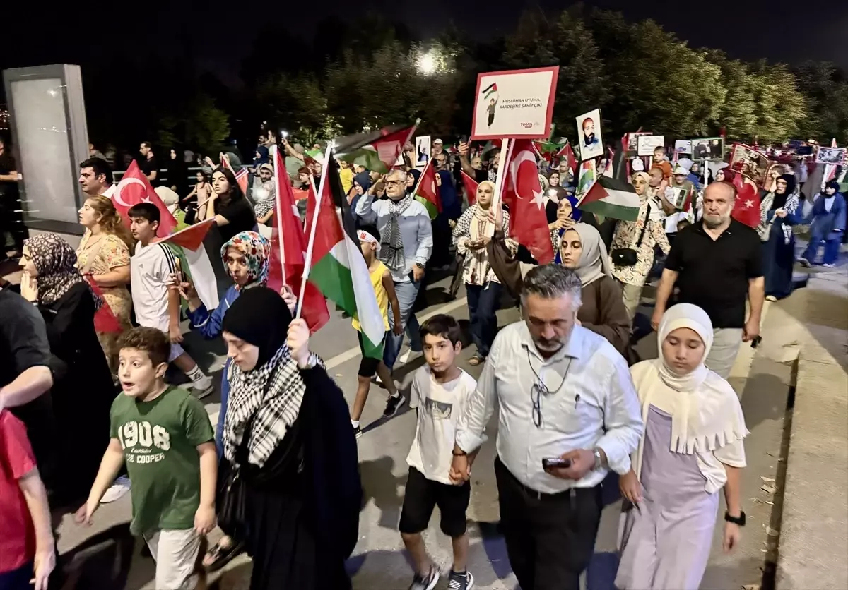Kocaeli'de Özgür Filistin Yürüyüşü