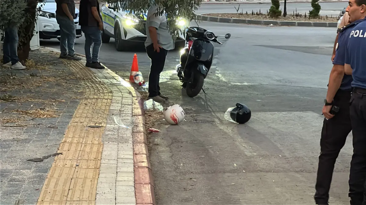 Kütahya'da Motosiklet Kazası: 49 Yaşındaki Sürücü Ağır Yaralı