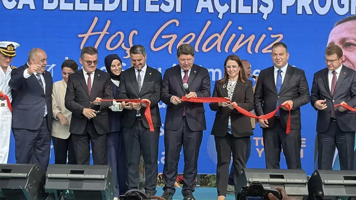 Adalet Bakanı Tunç Kumluca'da Toplu Açılış Törenine Katıldı