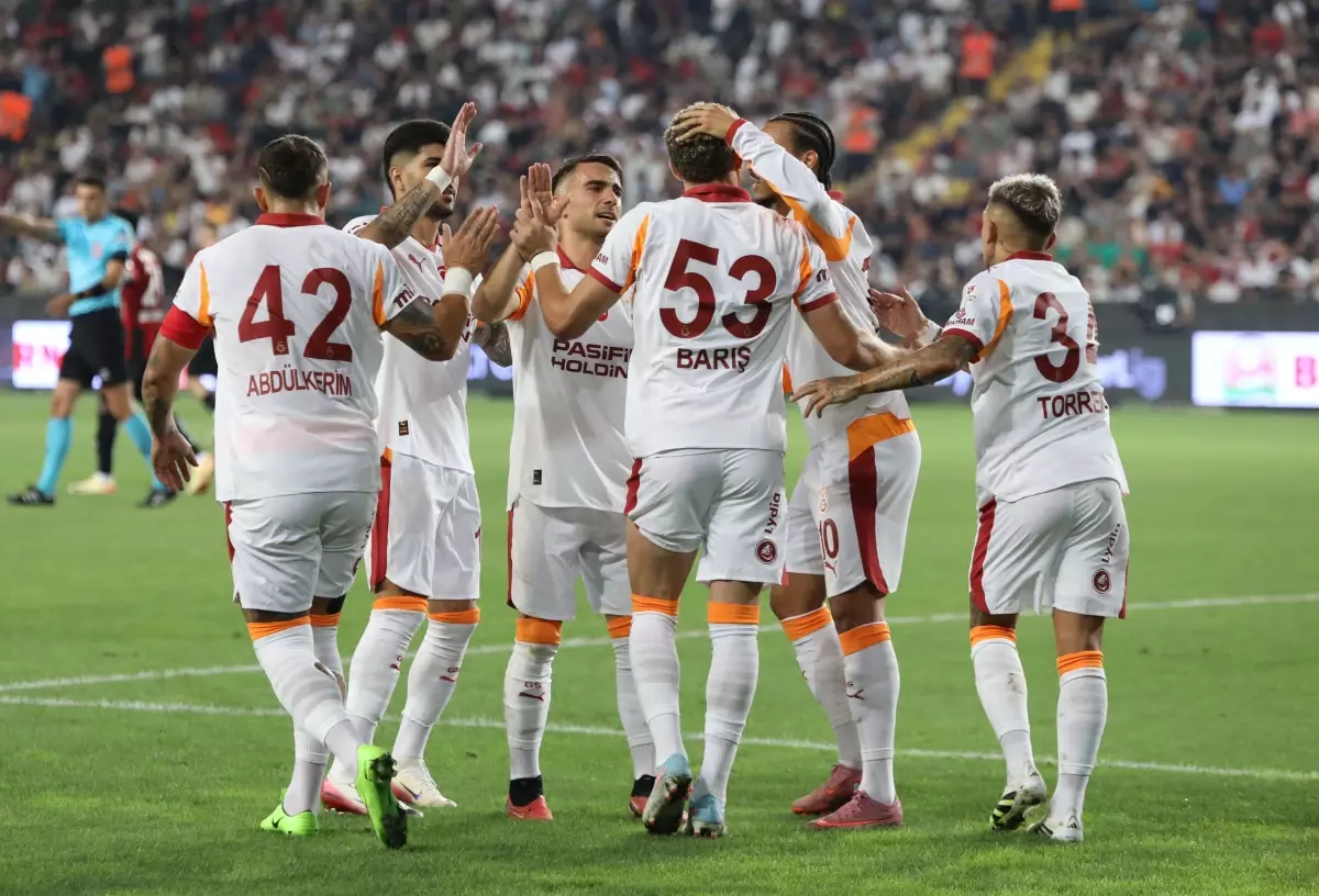 Galatasaray, Gaziantep FK'yi 3-0 Geçti