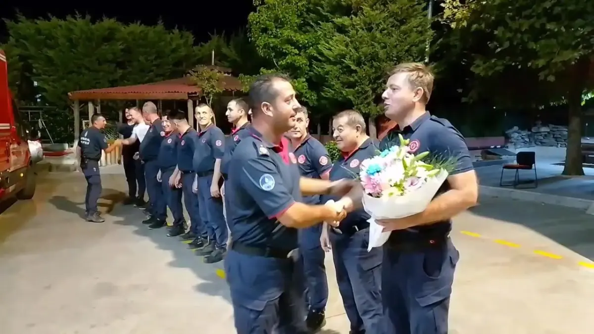 İBB Ekipleri Çanakkale Yangınına Müdahale Etti