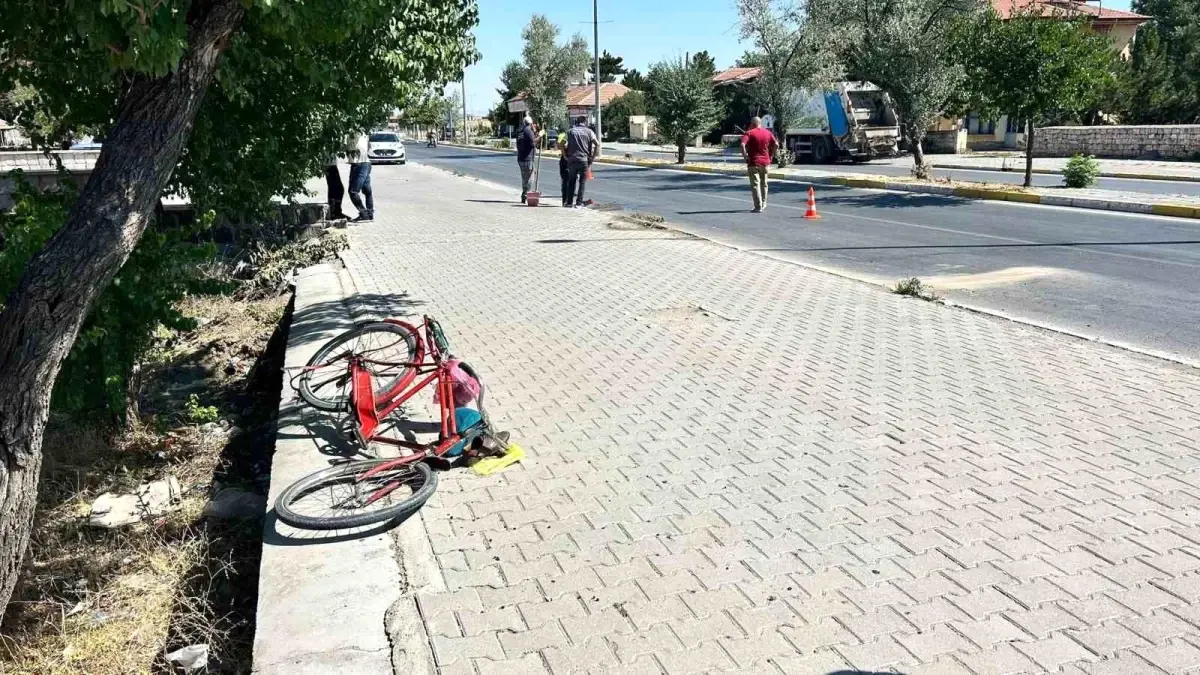 Kayseri'de Bisikletli Genç Hayatını Kaybetti