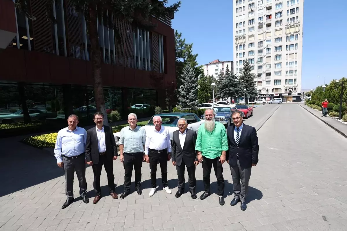 Başkan Büyükkılıç, Şehirle Buluşmalara Devam Ediyor