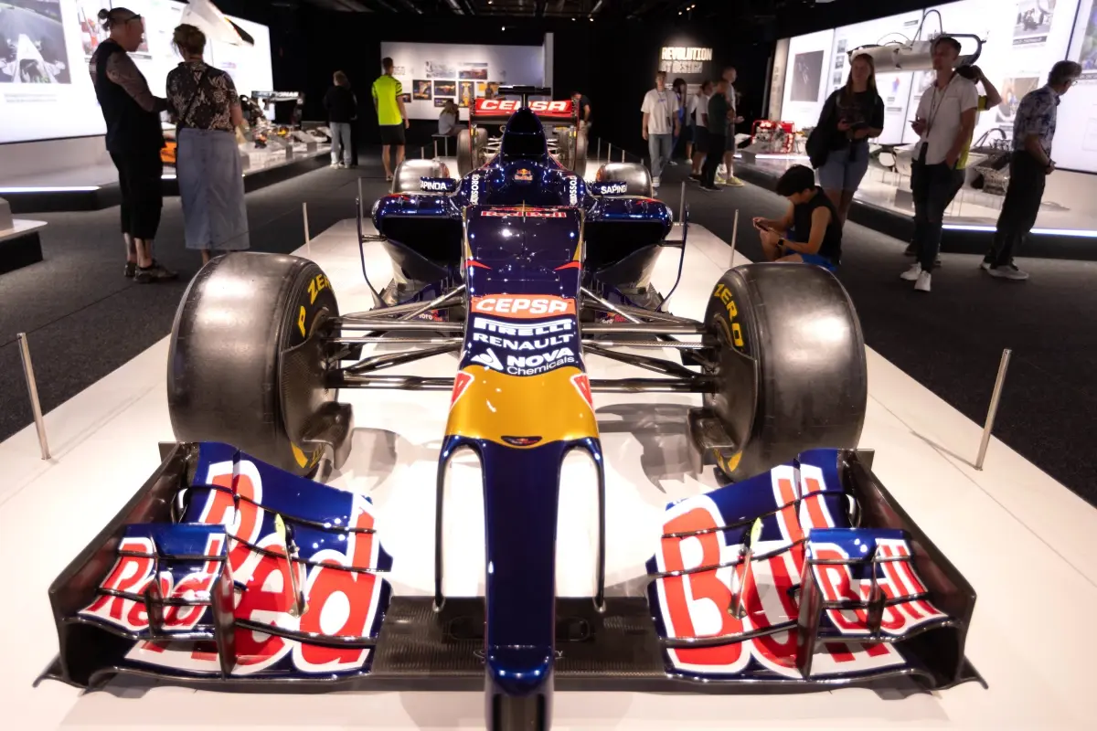 Amsterdam'daki Formula 1 Sergisi Uzatıldı