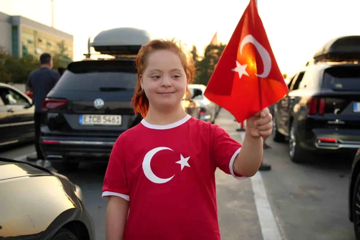 Gurbetçiler dönüş yoluna geçti, araç kuyruğunun sonu görünmedi