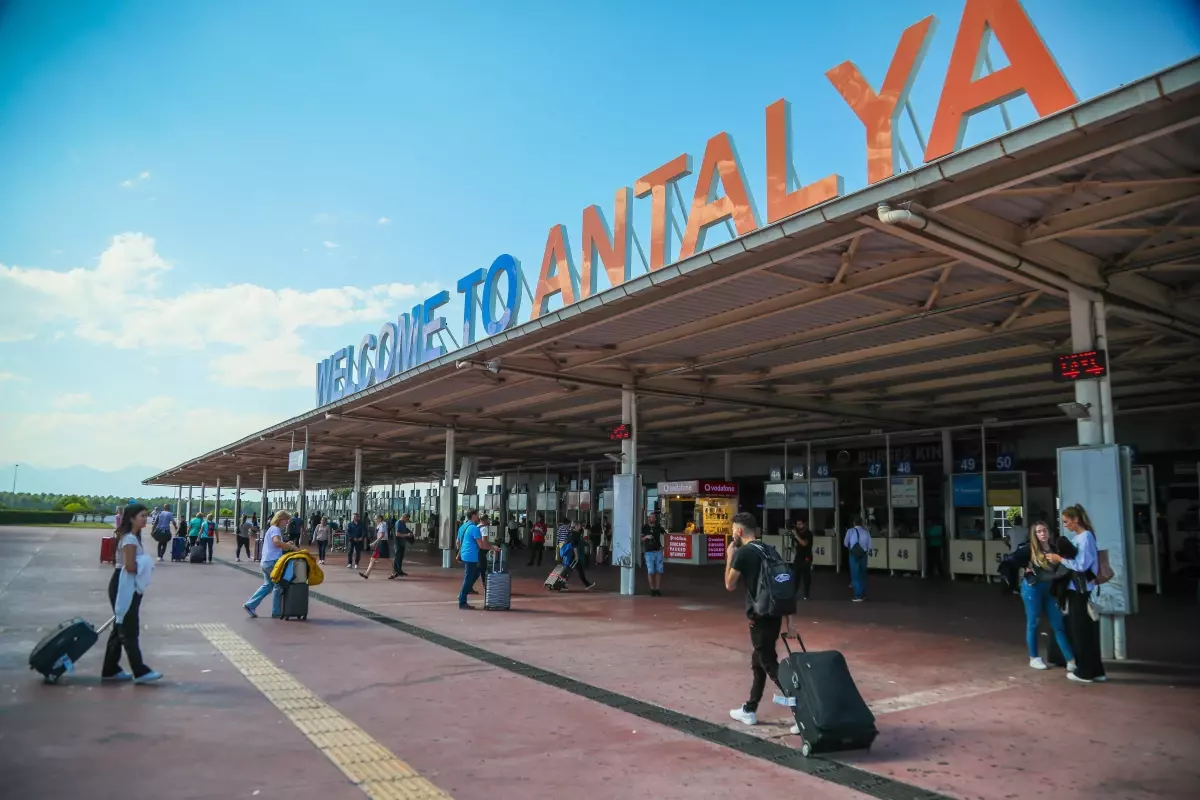 Antalya'nın Turizm Hedefi 17 Milyon