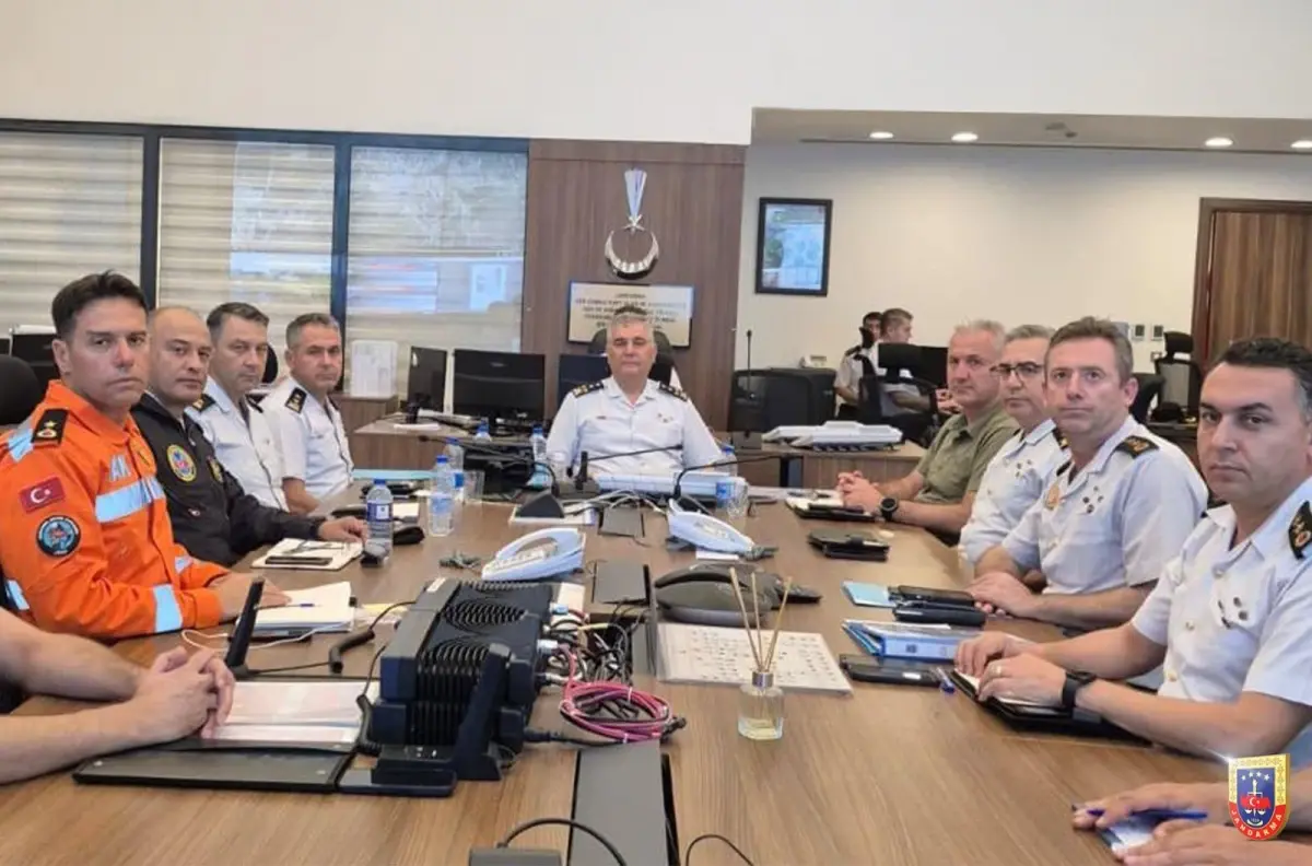 Balıkesir'de Deprem Sonrası Jandarma Görevlendirildi