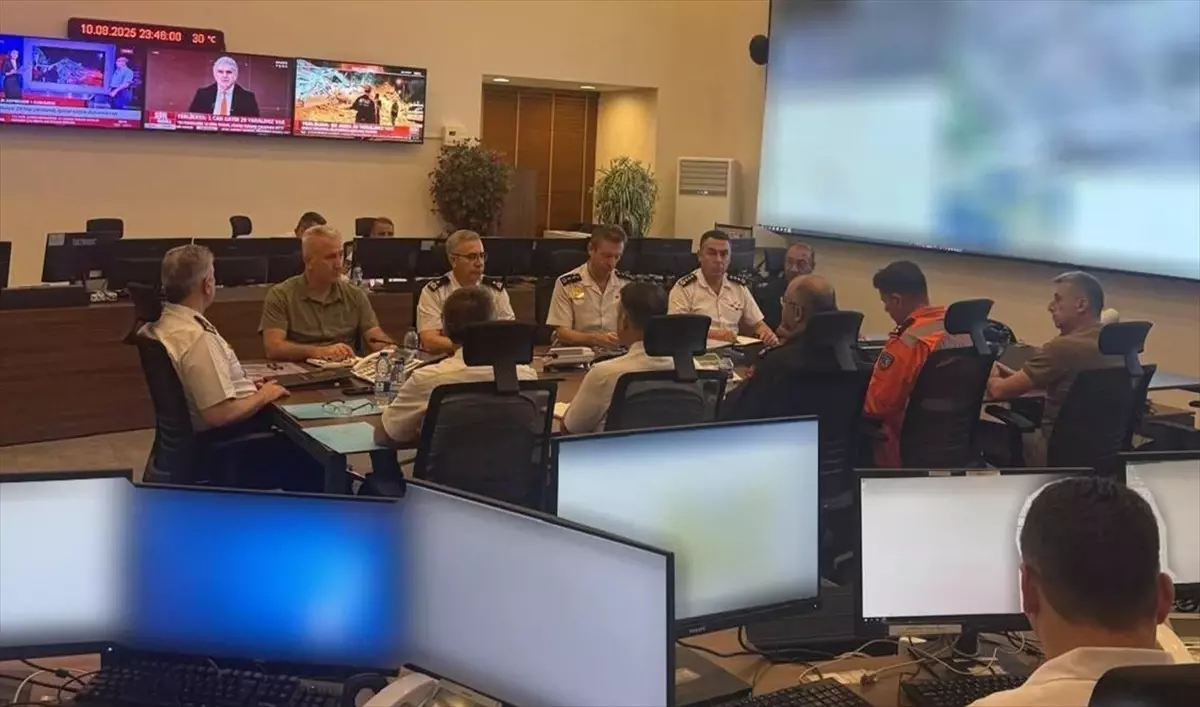 Balıkesir'de Deprem: Jandarma Müdahale Etti