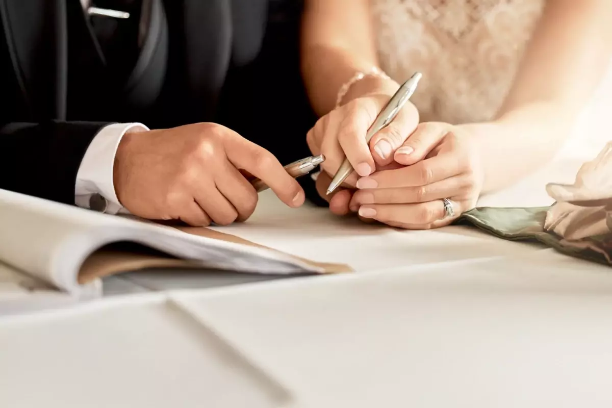 Evlenecek gençlere indirim desteği sağlayan firmalara 19 marka daha eklendi