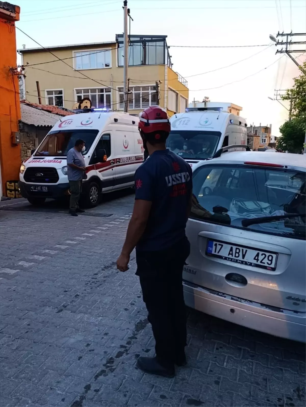 Yangın Ortasında Mahsur Kaldılar