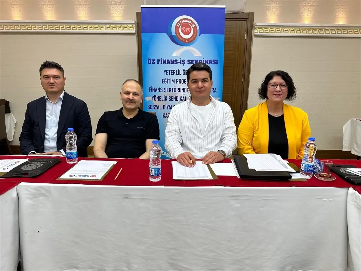 Osmaniye'de Bankacılara Sendikal Eğitim