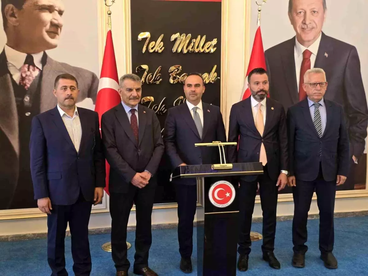 Bakan Kacır: Türkiye Güven ve İstikrar Adası