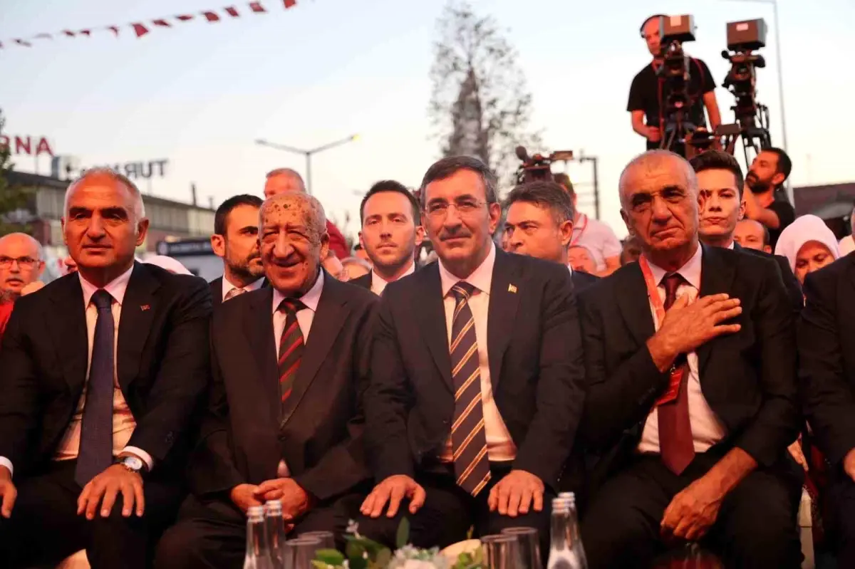 Birlik ve Beraberlik Vurgusu