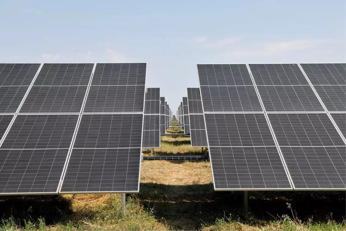Romanya'da Fotovoltaik Enerji Santrali Tamamlandı