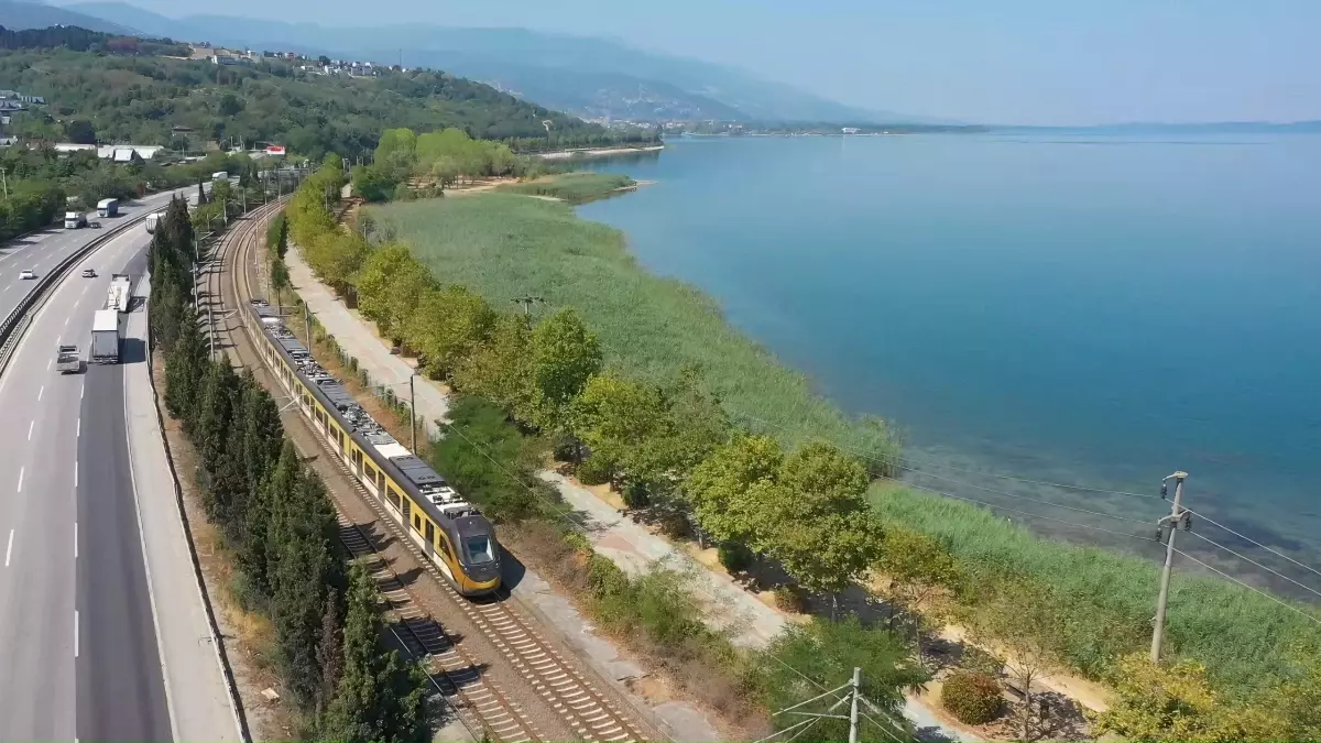 Gaziray Projesi'nde Yerli Tren Setleri Tamamlandı