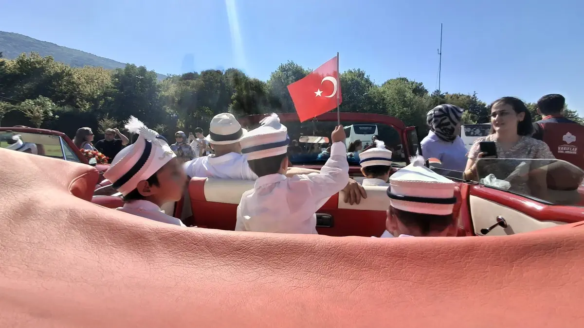 Bursa'da Geleneksel Sünnet Şöleni