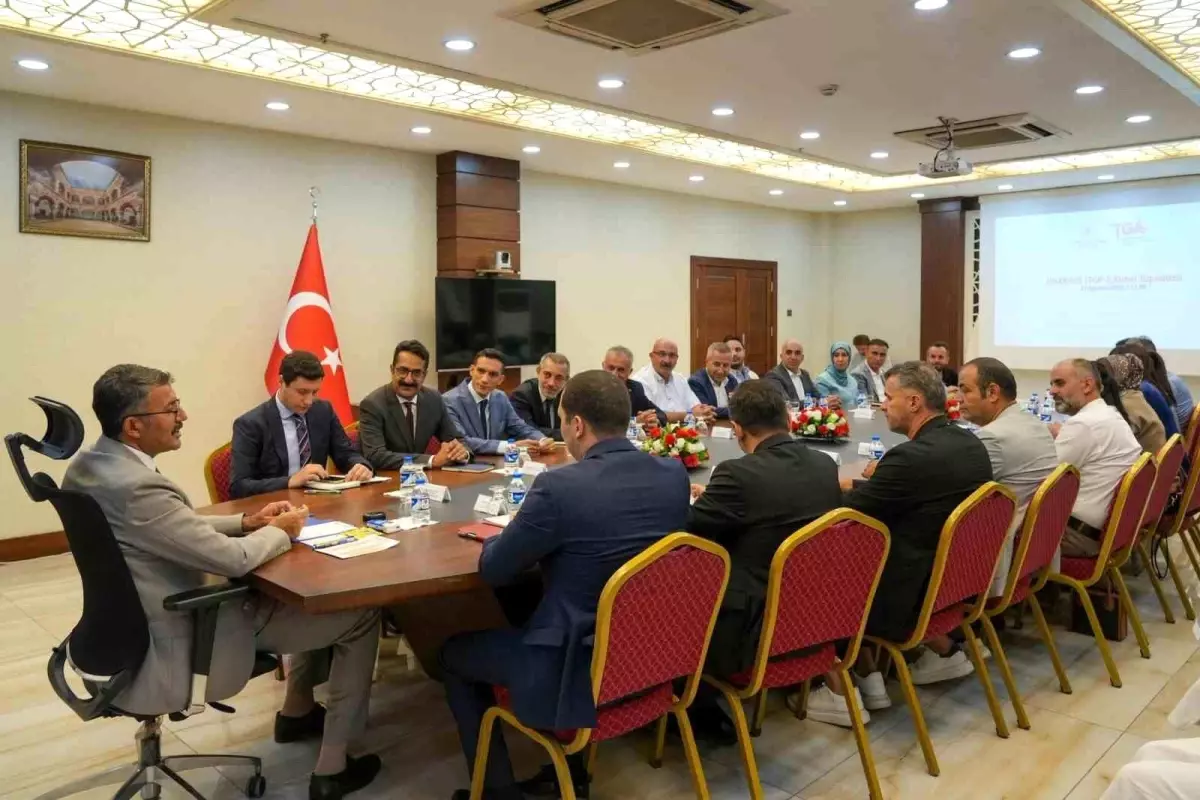 Hakkari'de Turizm Gelişimi İçin Toplantı Düzenlendi