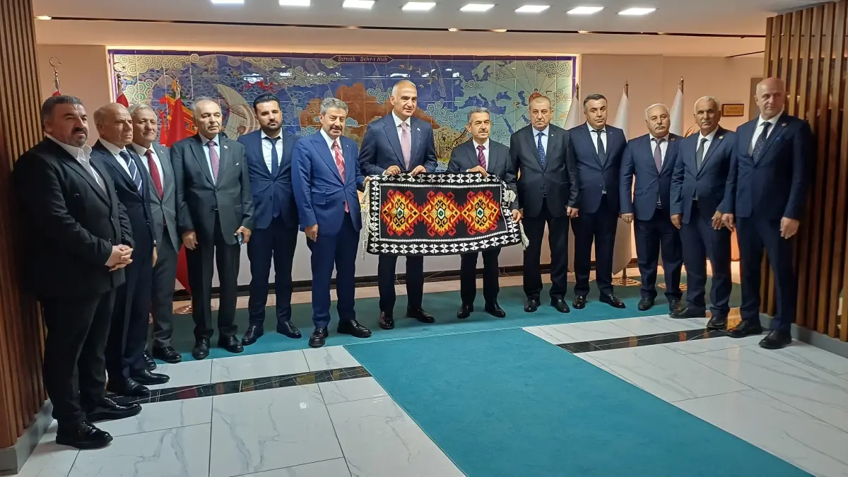 Bakan Ersoy: Yıl sonu hedefimiz olan 64 milyar dolarlık turizm gelirine emin adımlarla ilerliyoruz