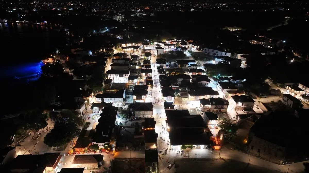Antalya'da Ziyaretçi Sayısı Yüzde 17 Arttı