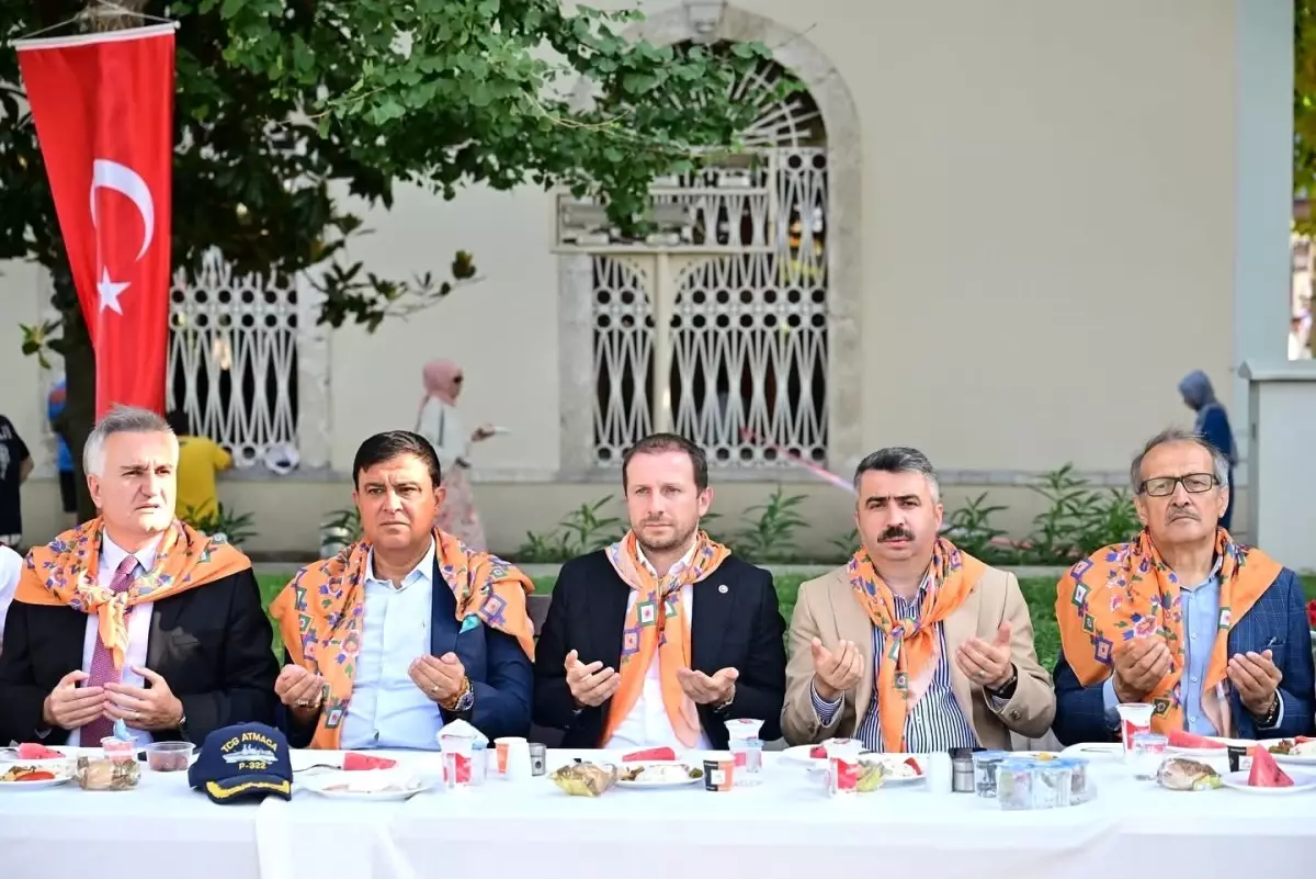 Geleneksel Sünnet Şöleni'nde 529 Yıllık Vakıf Geleneği Canlandı