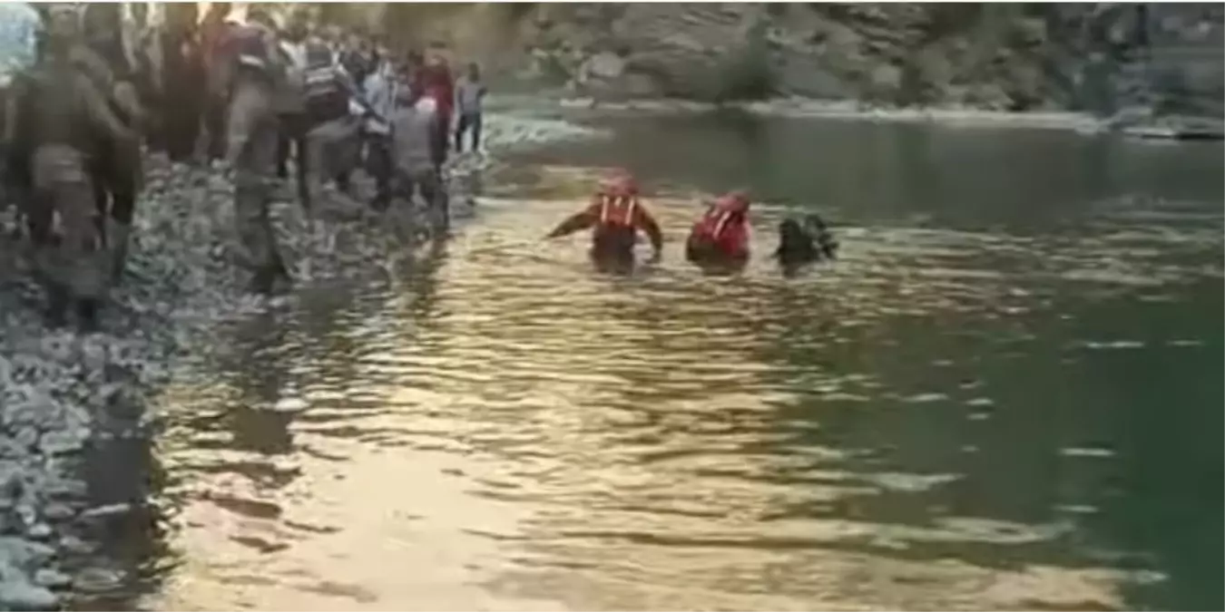 Serinlemek İçin Girdiği Derede Boğuldu