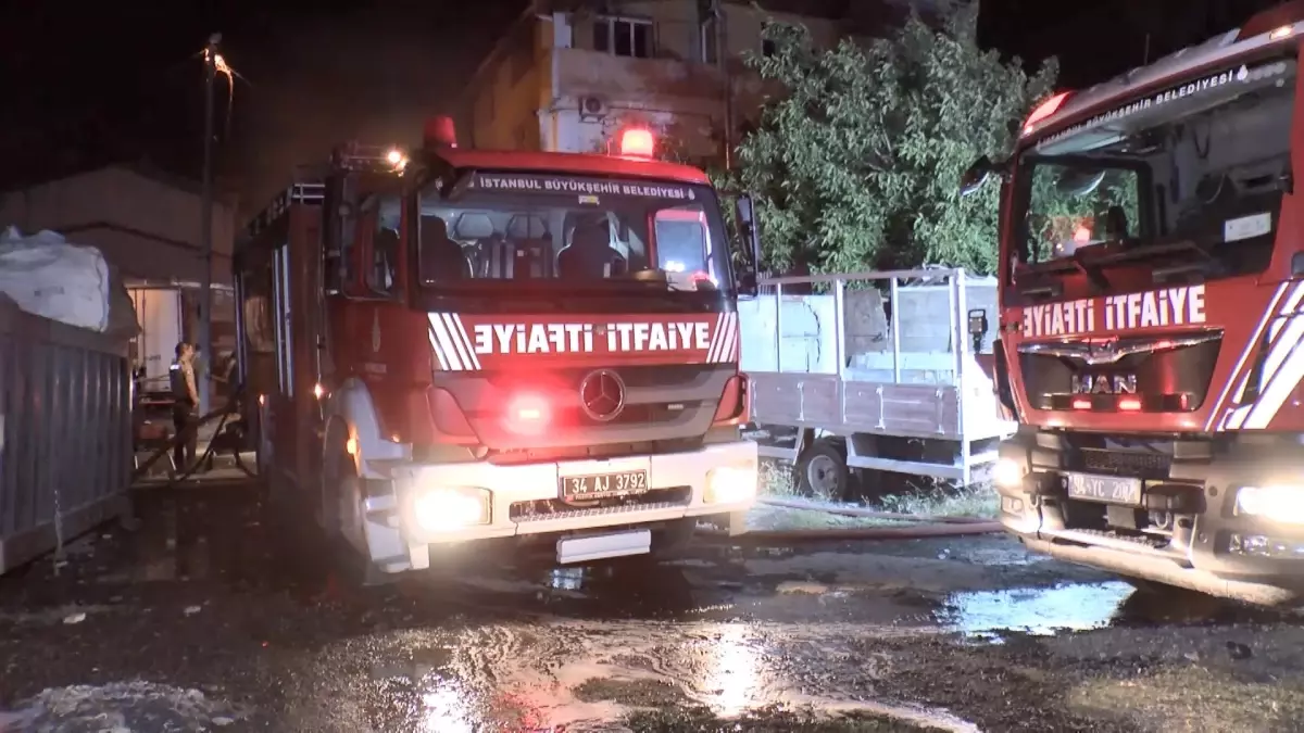 Avcılar'da Tekstil Atölyesinde Yangın
