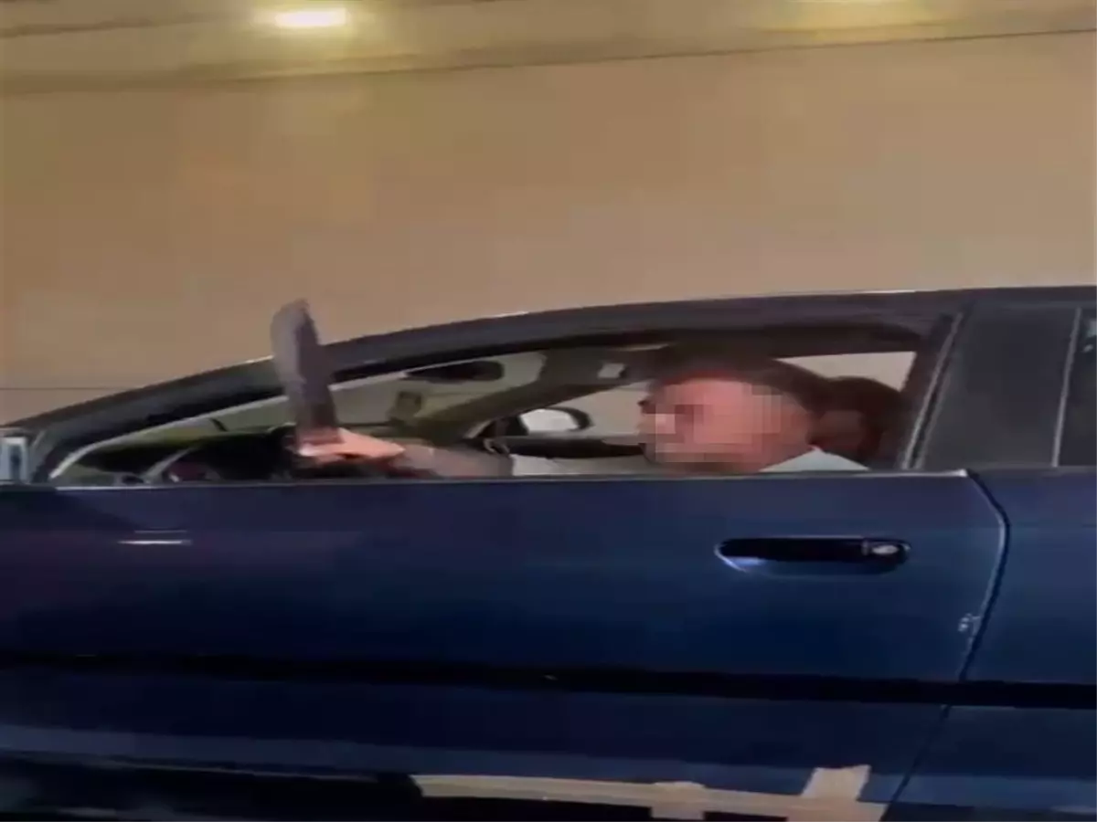 Ankara'da Kılıçlı Trafik Tartışması