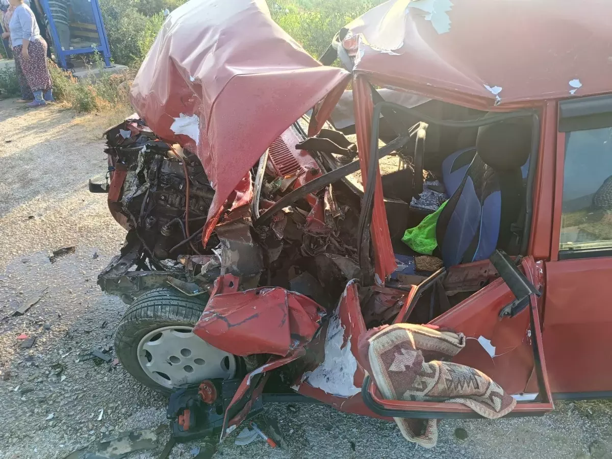 Ödemiş'te Trafik Kazası: Genç Kadın Hayatını Kaybetti