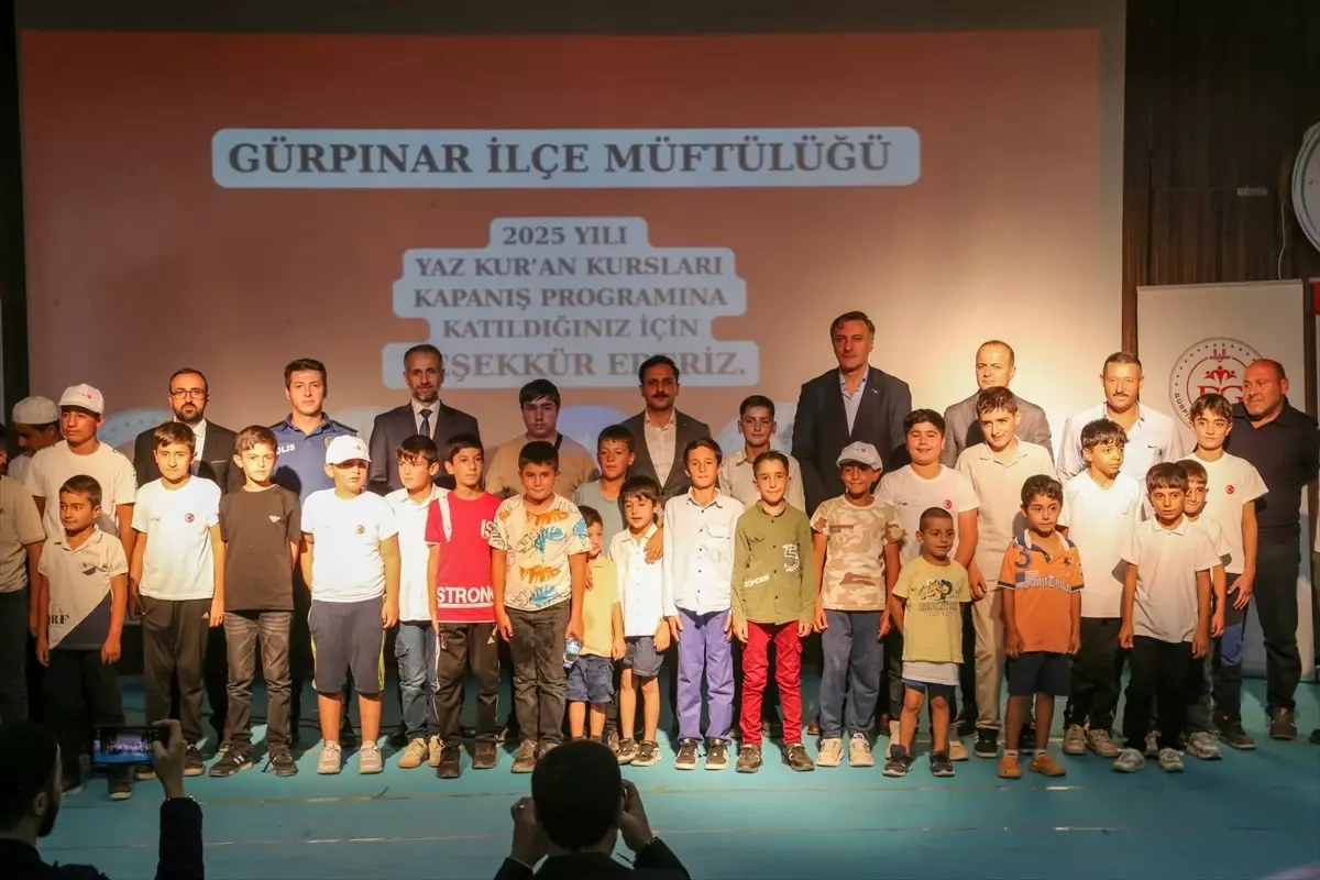Gürpınar'da Yaz Kur'an Kursları Kapanış Programı Yapıldı