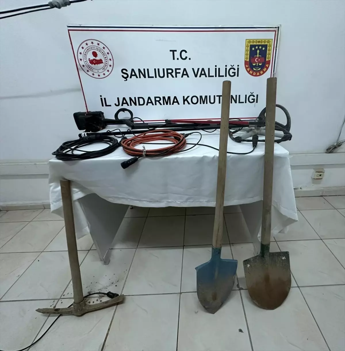 Suruç'ta İzinsiz Kazı Yapan 4 Şüpheli Yakalandı