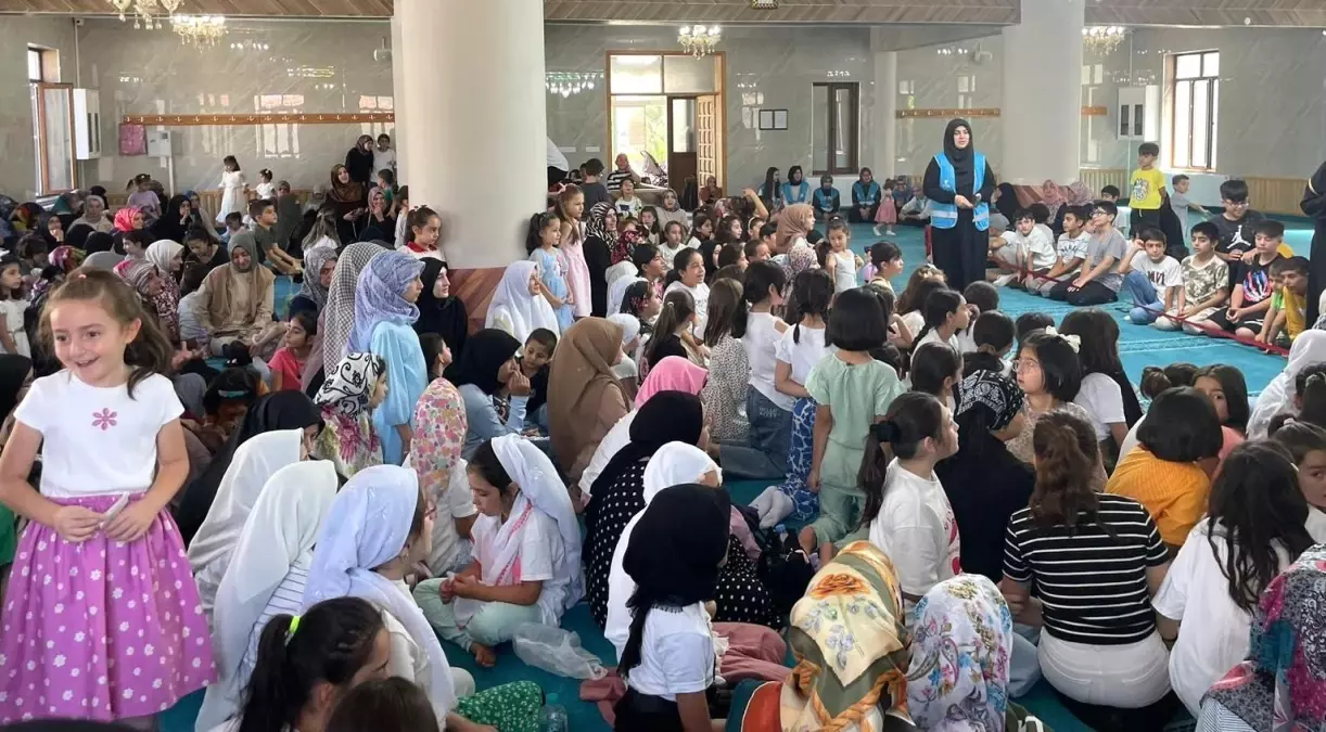 Erzincan'da Camii Çocuk Buluşması