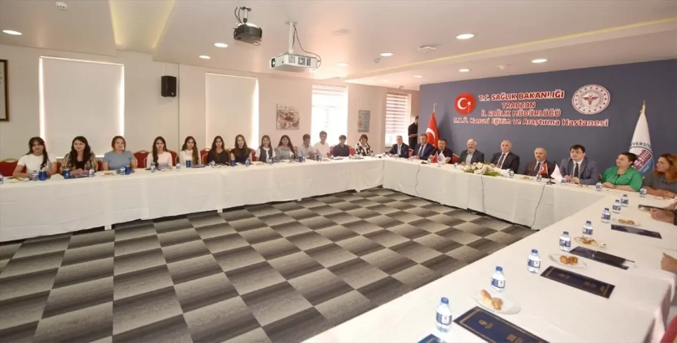 Özbek Öğrenciler Trabzon'da Stajı Tamamladı