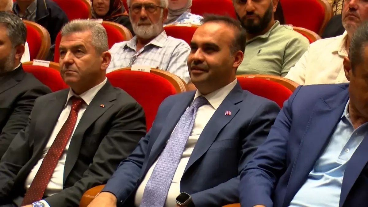 Bakan Kacır: Tarihin bir kırılma noktasındayız