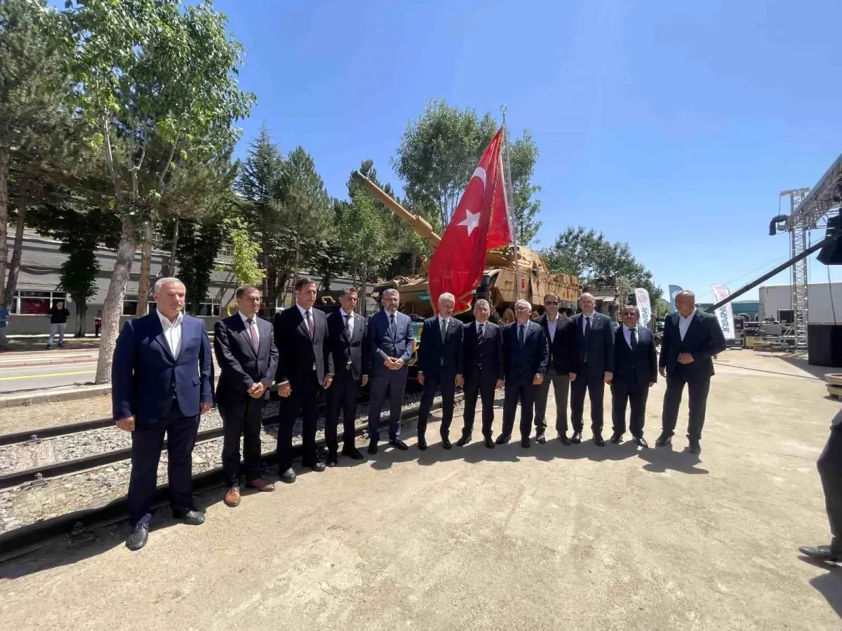 Yerli Vagonlar TCDD'ye Teslim Edildi