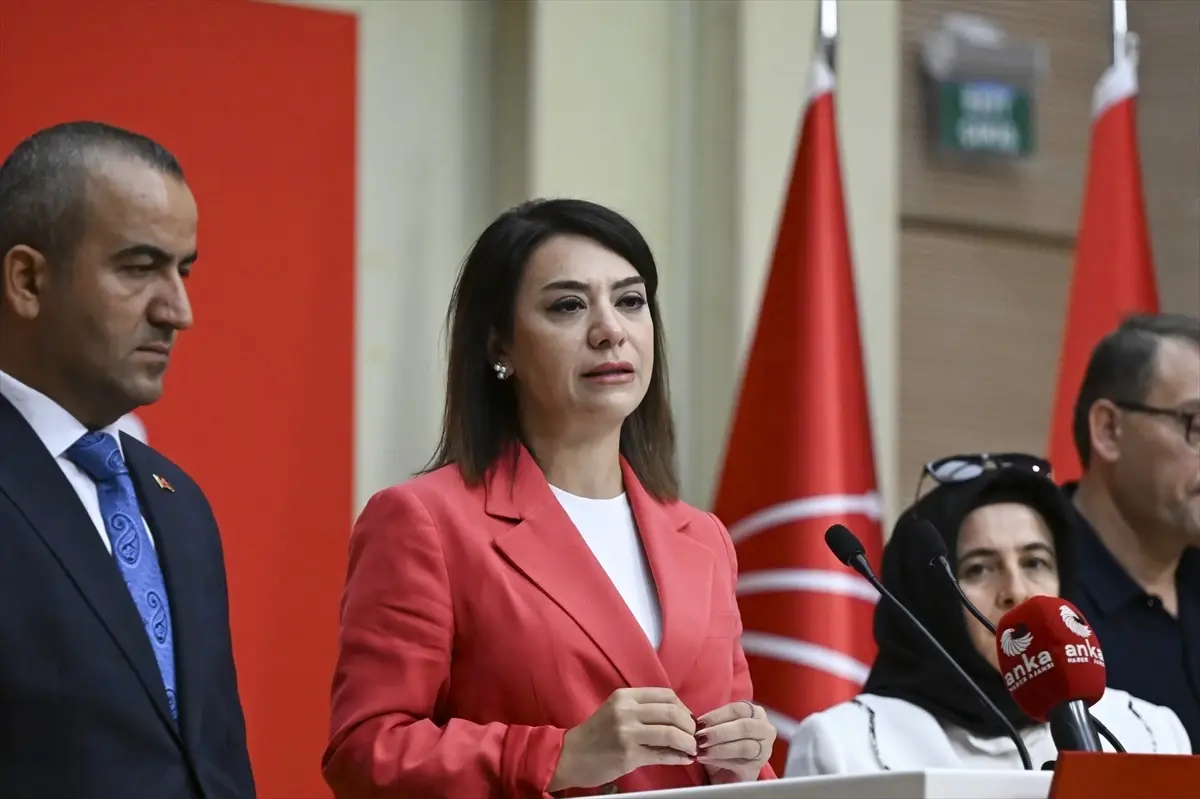 Turizm Emekçilerine Haftalık Dinlenme Hakkı Kısıtlanıyor