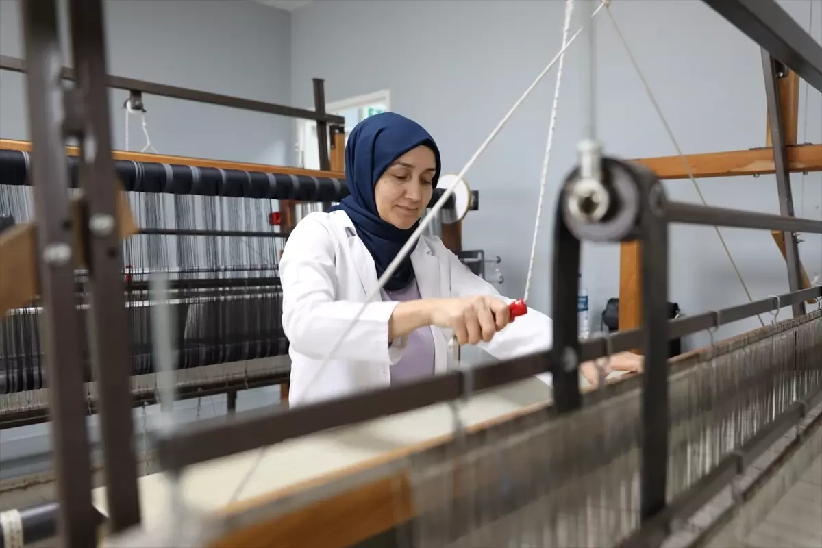 Samsun'da Kenevir Dokuması Kadınlarla Yaşatılıyor