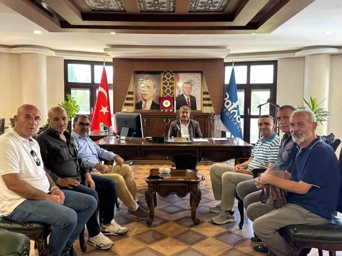 Patnos Belediye Başkanı Taşkın, İzmir Patnoslular Derneği ile Bir Araya Geldi