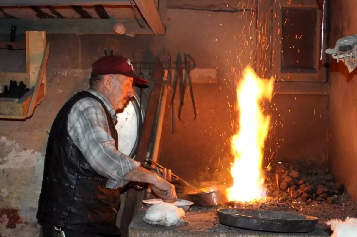 58 Yıldır Bakırcılık Yapan Usta