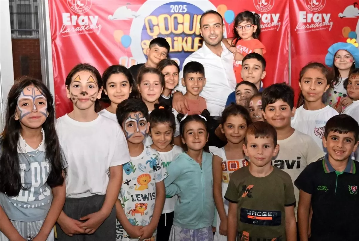 Gaziosmanpaşa'da Çocuk Şenlikleri Başladı
