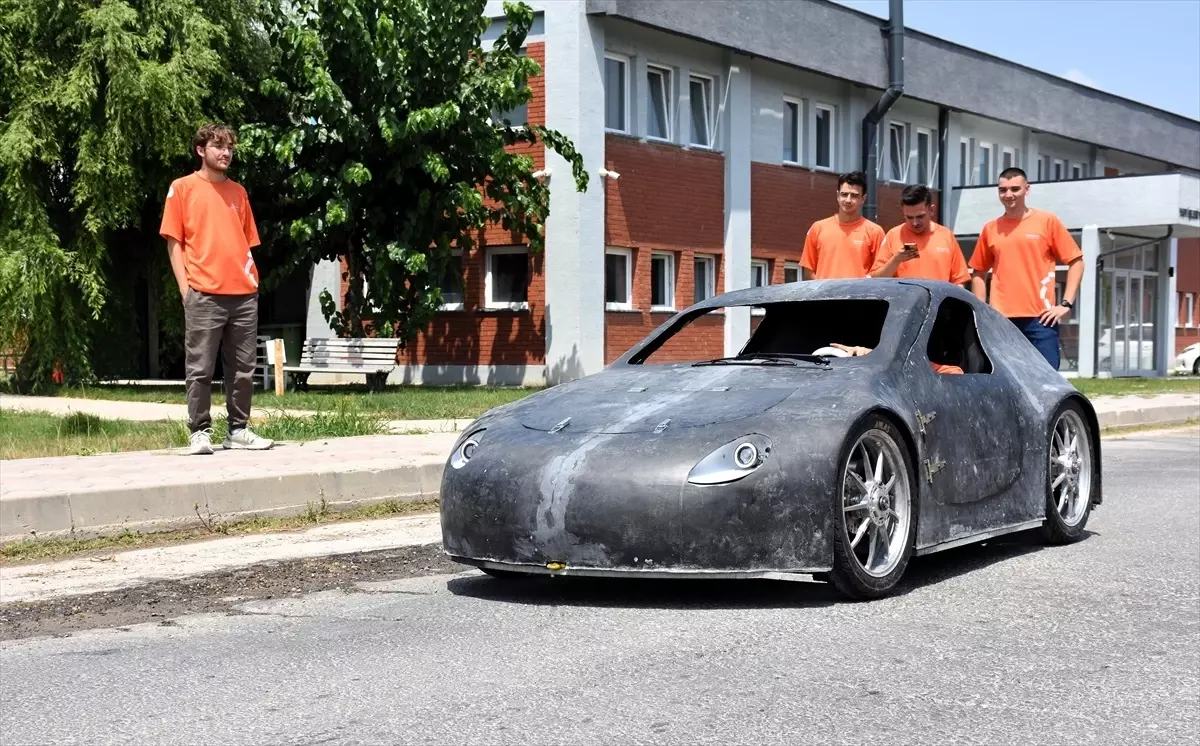 ESTÜ Solar Team'den Yerli Elektrikli Araç: Asena
