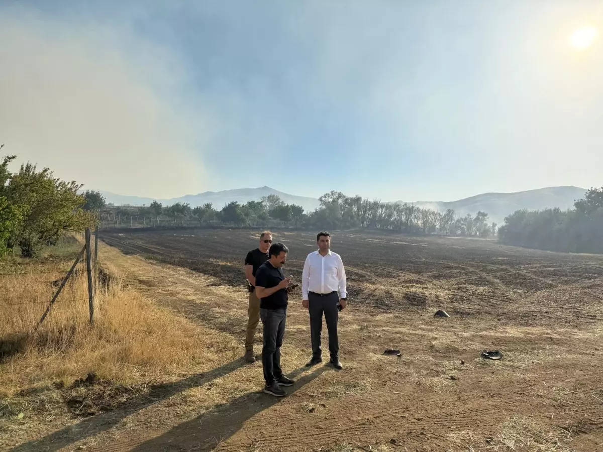 Kaman'da Yangın Kontrol Altına Alınmaya Çalışılıyor