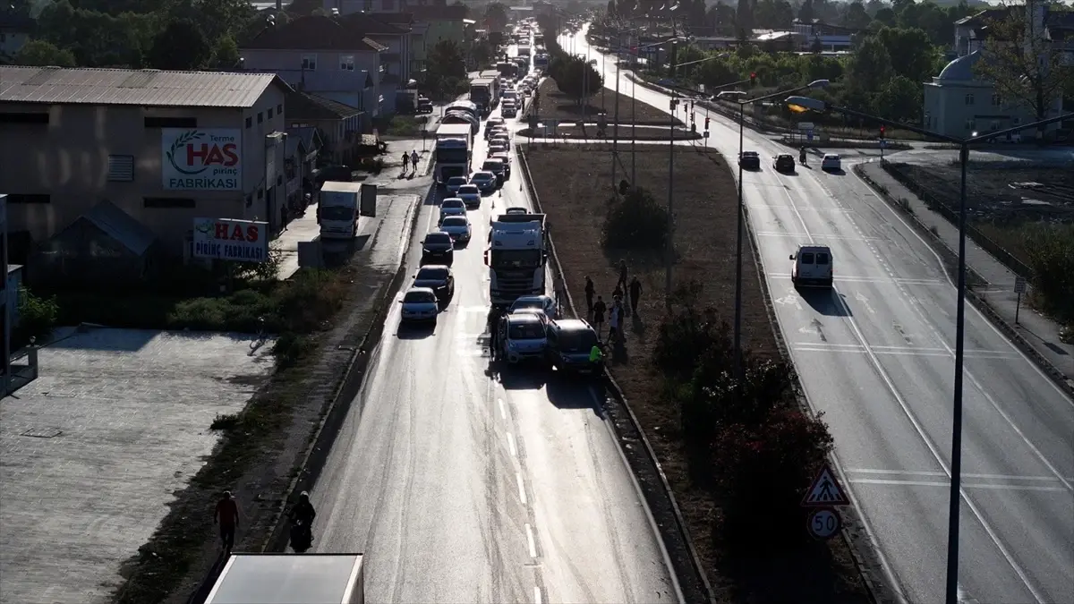 Samsun'da Zincirleme Kaza: Trafik Yoğunluğu
