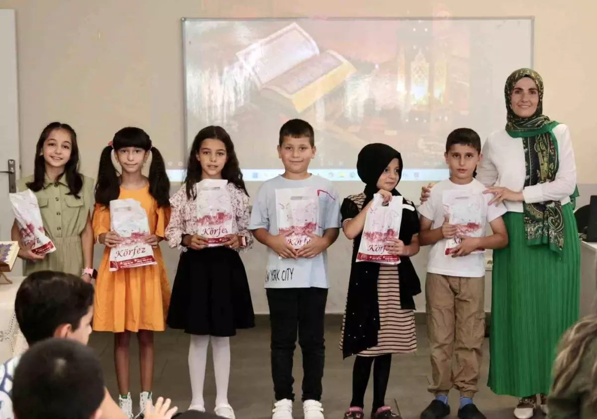 Körfez Belediyesi Bilgi Evi'nde Kur'an’a Geçiş Töreni