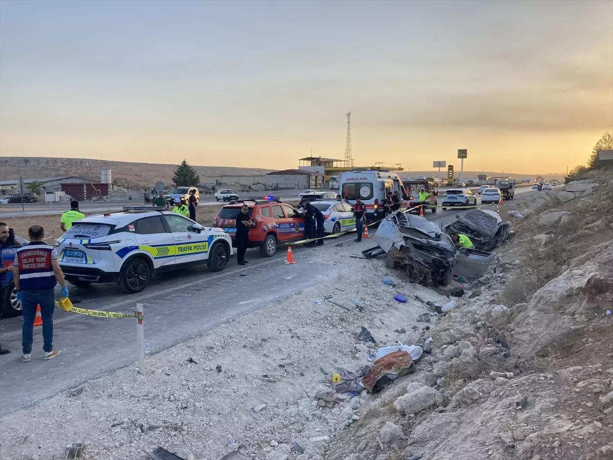 Gaziantep'te Feci Kaza: 3 Ölü, 3 Yaralı