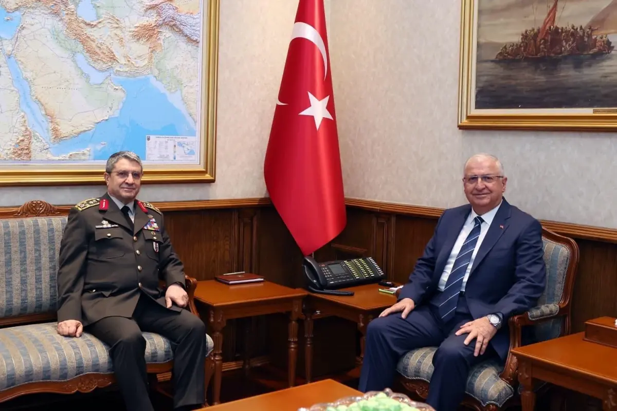 Yeni Genelkurmay Başkanı Bayraktaroğlu'na Kabul